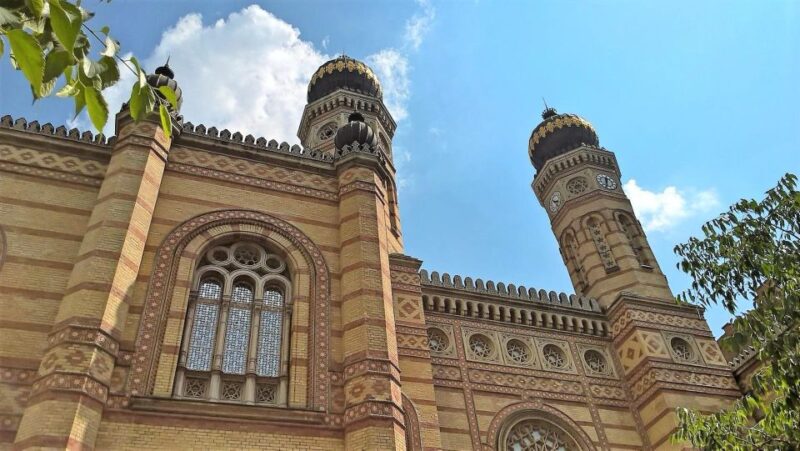 7 Hour Budapest Walking Tour - Tour Inclusions and Exclusions