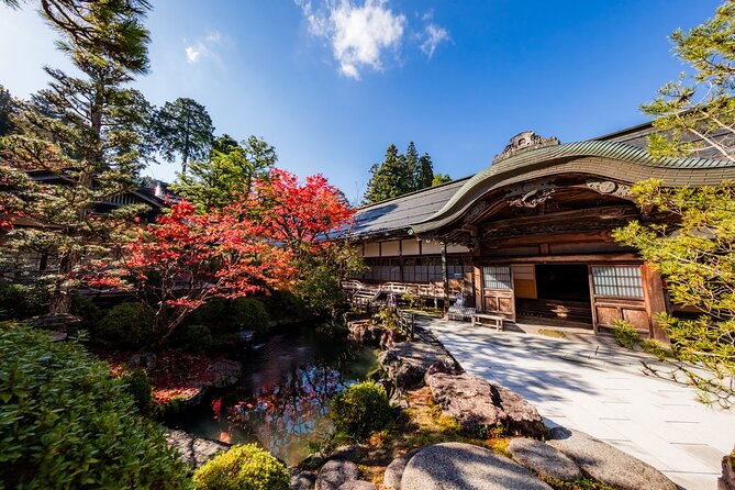 7 Hour Enjoyment Light Tour Plan in Koyasan - Arrival and Check-in