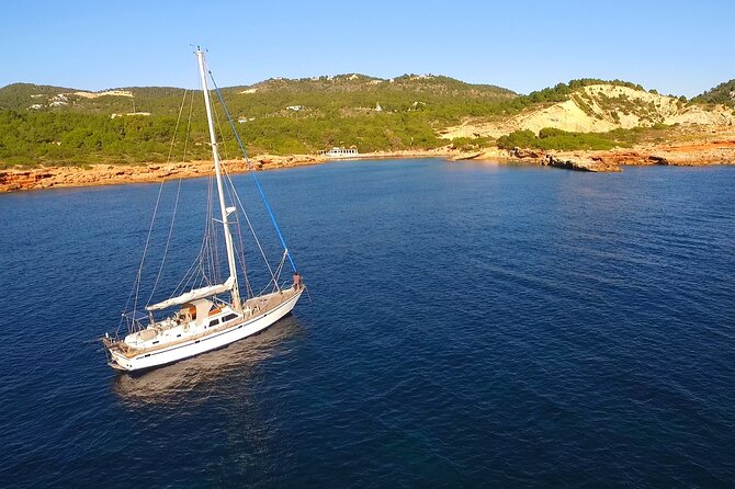 7-Hour Tour of the Beaches of Formentera on a Sailboat With Skipper - Convenient Meeting and Pickup Location
