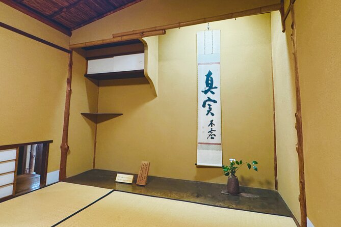 7 Hours Kanazawa Private Guided Tour - Experiencing Nomura Family Samurai House and Geisha House Shima