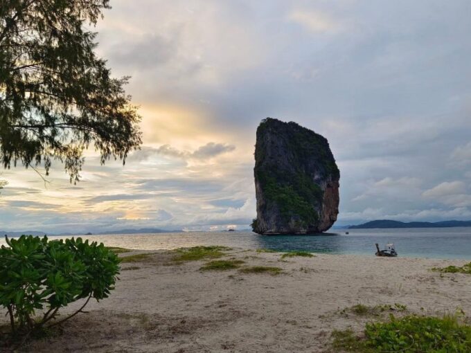 7 Island Sunset by Speed Boat - Frequently Asked Questions