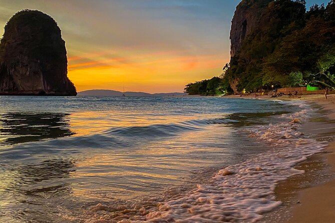 7 Islands Sunset Tour Plus Bioluminescent Planktons + BBQ Dinner - Meeting and Pickup