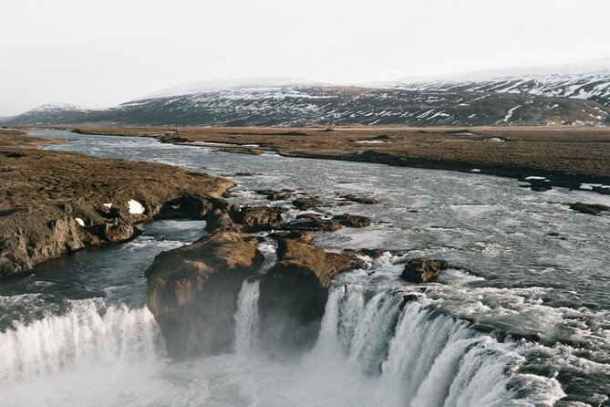7 Nights 8 Days Around Iceland Tour Starting From the Airport - Whale Watching and Amphibious Boat Tour