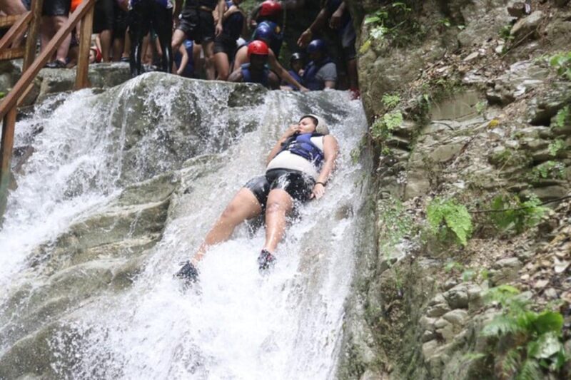 7 Waterfalls + Typical Food - Participant Requirements