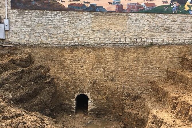 70-Minute Guided Downtown Eureka Springs Walking Tour - Comparing to Guidebook Experiences