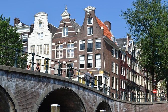 75 Minute Blue Boat Company City Canal Cruise and Maritime Museum - Language Options