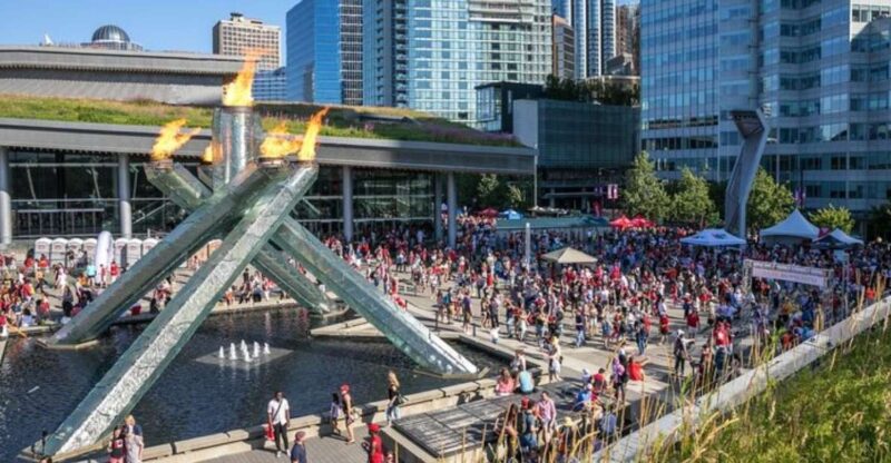 7hr Private Sightseeing Tour-Vancouver City (fr YVR/Cruise) - Granville Island Cultural District