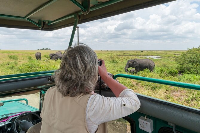 8-Day Classic Uganda Primates & Wildlife Tour - Pricing and Cancellation