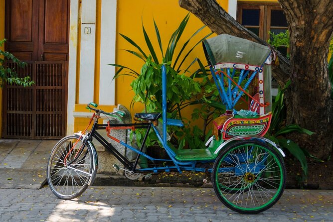 8 Day Golden Triangle With Ranthambore Jodhpur & Udaipur Tour - Embracing the Peaceful City of Udaipur