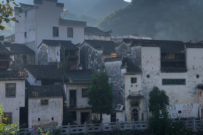 8-Day Shanghai, Water Village, Hangzhou, Yellow Mt and Hamlets - Pickup and Meeting Details