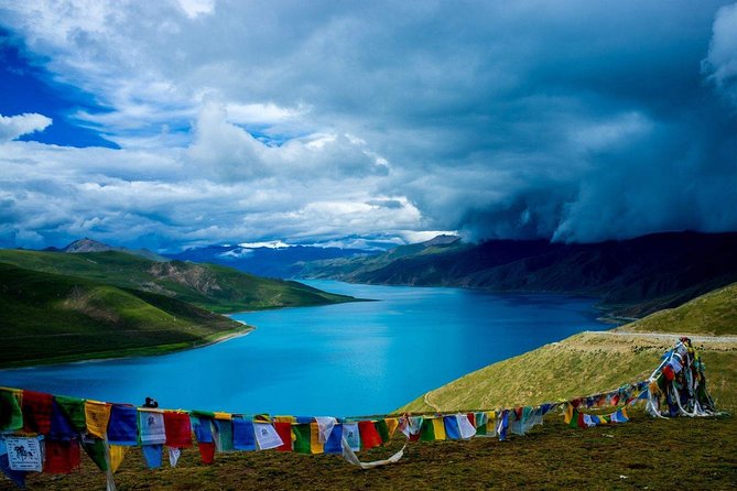 8-Day Small Group Lhasa,Everestbasecamp and Yamdrotso Lake Tour From Zhangjiajie - Attractions and Activities