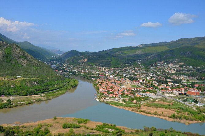 8-Day Small-Group Sightseeing Tour of Georgia - Pickup and Meeting