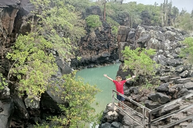 8 Days Galapagos Experiences Santa Cruz and San Cristobal - Meeting and Pickup
