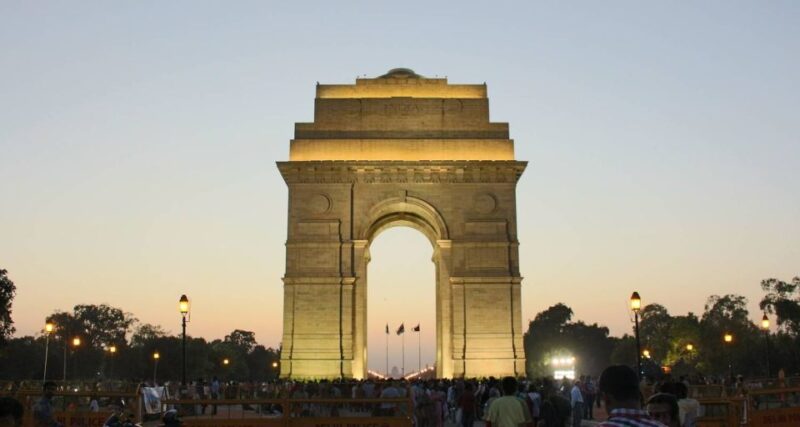 8 Days GOLDEN TRIANGLE WITH RANTHAMBORE WILDLIFE SAFARI - Daily Breakdown