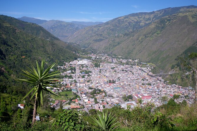 8 Days in Ecuadors Heartland From Mountains to Hot Springs - Hiking Through the Andes Mountains
