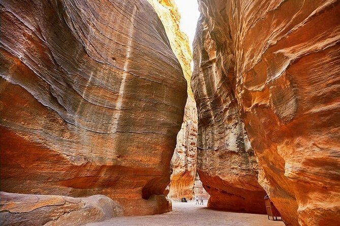 8 Days Jordan Tour: Petra, Wadi Rum, Aqaba - Accessibility