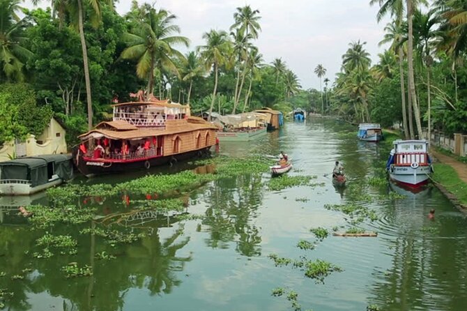 8 Days Kerala Tour Package With Houseboat Stay - Exploring Thekkady