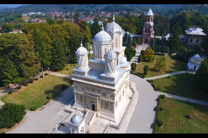 8 Days Private Romania Tour From Bucharest - Sibiu and the Carpathian Mountains
