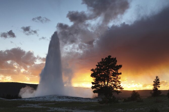 8 Days Tour Grand Teton & Yellowstone Explorer - Traveler Requirements