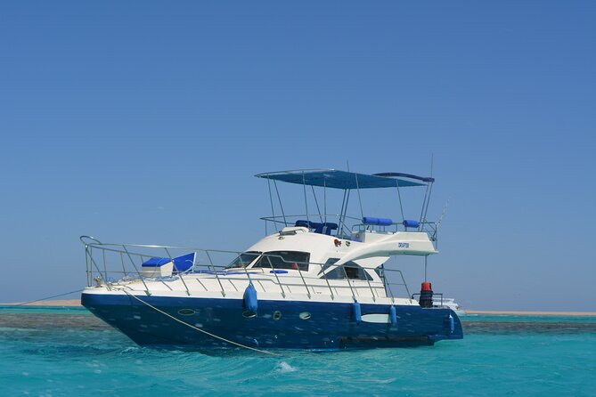 8-Hour Private Yacht Charter Exclusive & Lunch Transfer -Hurghada - Unwind on a Private Yacht