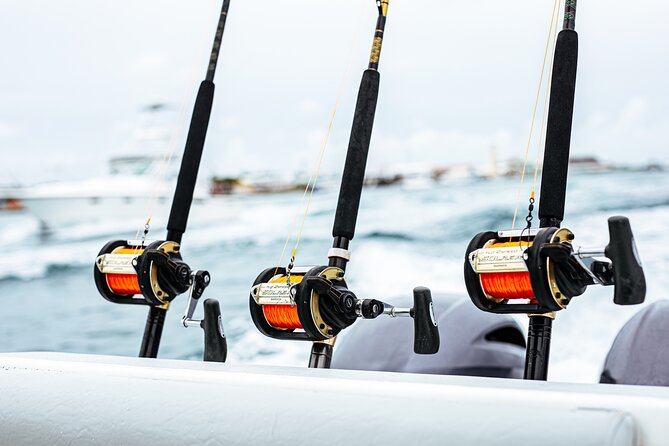 8 Hours 27FT Dream Life Private Charter in Nassau - Deep Sea and Inshore Fishing