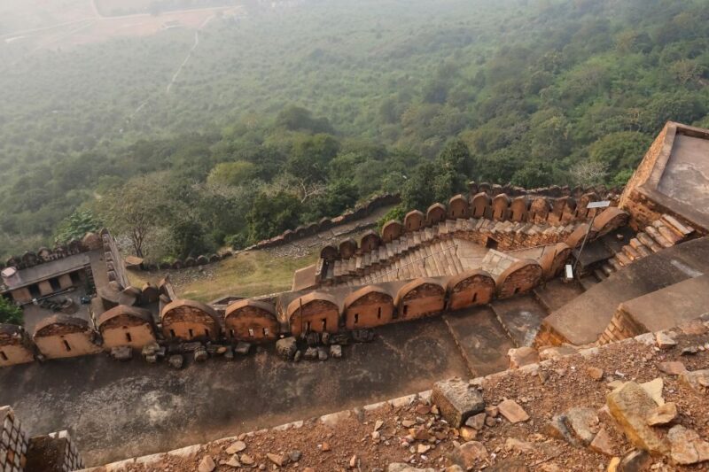 8-hours Excursion Trip to Unbeatable Kalinjar Fort - Key Points