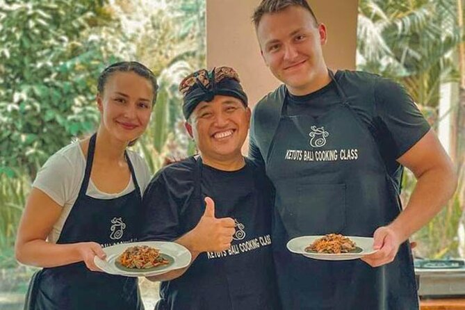 8 Hours Private Balinese Cooking Class With Tirta Empul Temple - Vegetarian and Non-Vegetarian Options