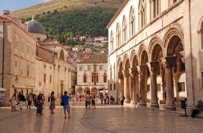 8am or 7 Pm PRIVATE Old Town Discovery and History Tour - Tour Highlights