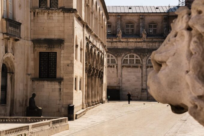 8am or 7 Pm PRIVATE Old Town Discovery and History Tour - Explore Dubrovnik