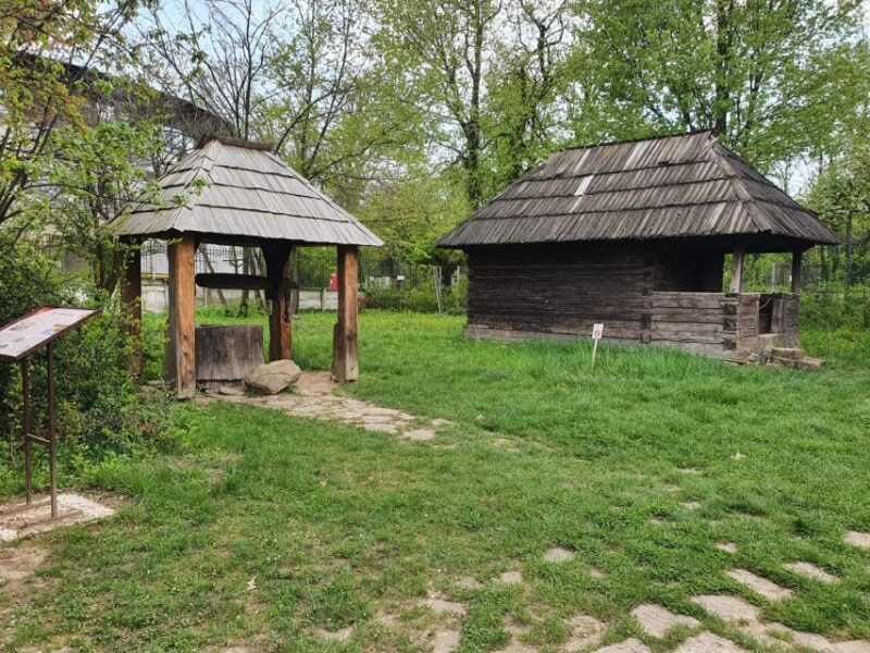 8h Bucharest Communism Tour With Draculas Tomb - Key Points