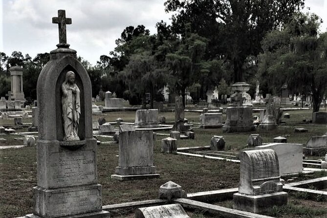 8pm Voices of the Dead Tour - Transportation and Group Size