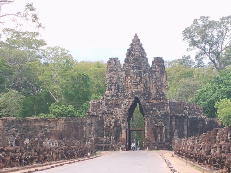 9-Day Cambodia Tour With Angkor Wat - Pickup and Drop-off