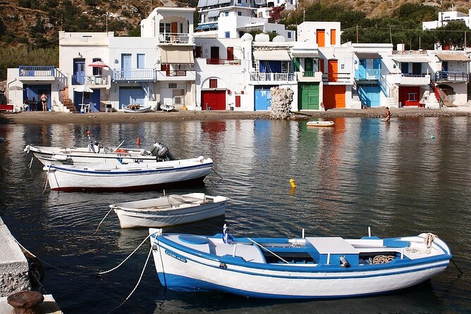 9 Day Private Tour in Milos, Santorini, Mykonos, Delos - Accommodation Details