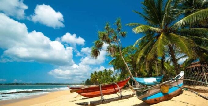 9-Day Romantic Getaway: Honeymoon Tour in Sri Lanka - Booking and Availability