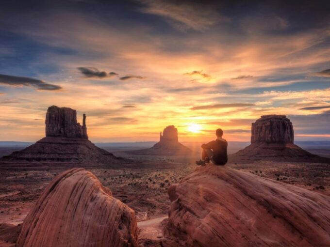 9-Day Winter Yellowstone Tour With Southern Utah and Arizona - Discovering Iconic Landscapes