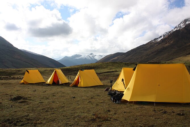 9 Days Druk-Path Trek With Cultural Sightseeing - Trekking Details