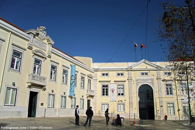 9 Hours Lisbon Private Tour of Palaces, Monasteries, and Churches - Accessibility and Special Requirements