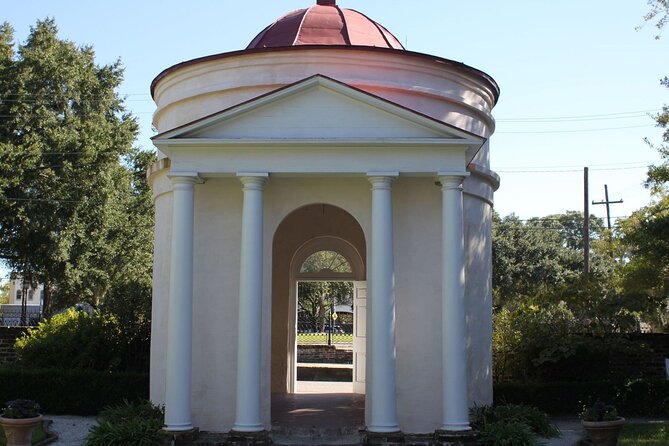 90-Minute Charleston City Sightseeing Bus Tour - Tour Group Size and Capacity
