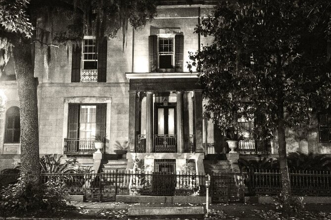 90 Minute Original Haunted Savannah Tour | 8pm - Cancellation Policy