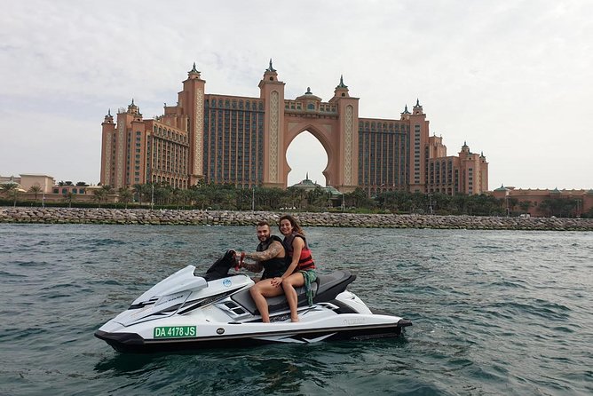 90 Minutes Dubai Palm Jumeirah Jetski Tour - Meeting Point and Pickup Details