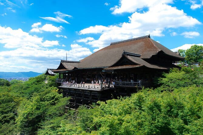 90 Minutes Kiyomizu Temple Tour in Kyoto - Temple Grounds and Surrounding Areas
