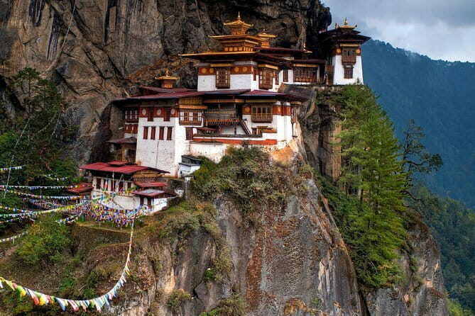 A 7-Day Journey Through the Land of Happiness - Who Would Love This Tour?