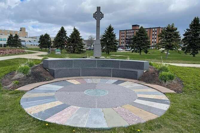 A 7th-Gen Local's View of Downtown Charlottetown: An Audio Tour - Why This Tour Works