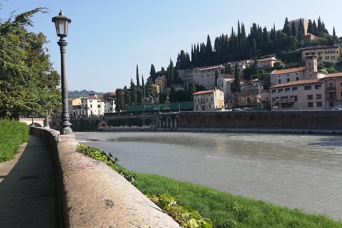 A Charming Verona Small Group Stress Free City Tour With a Local Guide - Taking in Local Culture