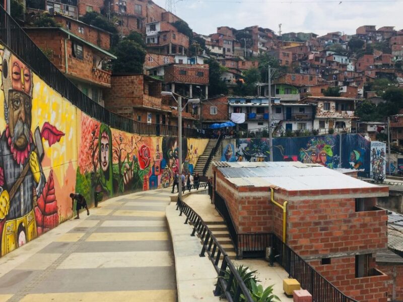 A Colombian Glimpse: Medellín and Cartagena 5-Day Tour - Itinerary Highlights