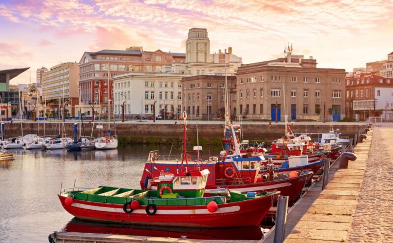 A Coruña: Private Walking Tour With Beer or Wine - Experience and Personalization