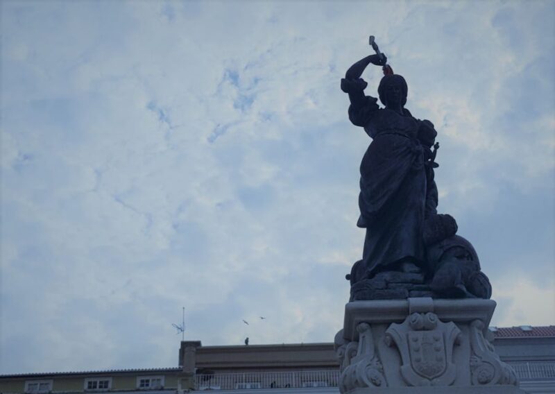 A Coruña: Private Walking Tour With Local Guide - Key Points