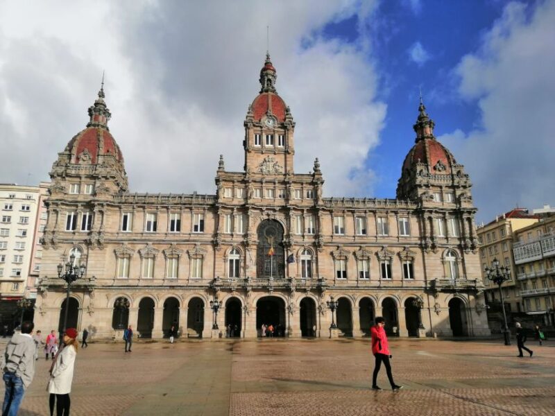 A Coruña: Private Walking Tour With Local Guide - Meeting Point and Guide