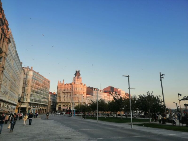 A Coruña: Private Walking Tour With Local Guide - Historic Streets and Landmarks