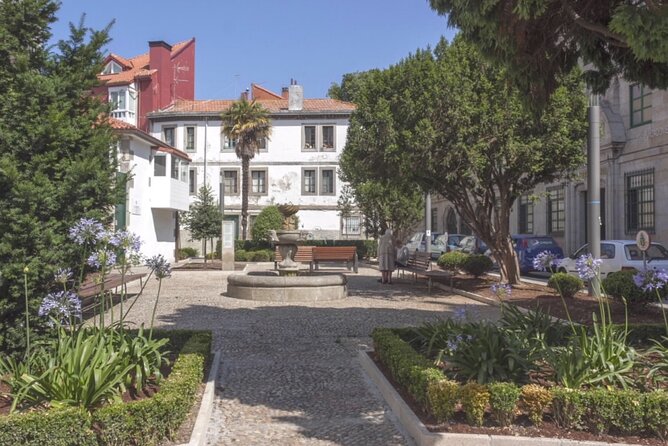 A Coruña Scavenger Hunt and Sights Self-Guided Tour - Scavenger Hunt Challenges
